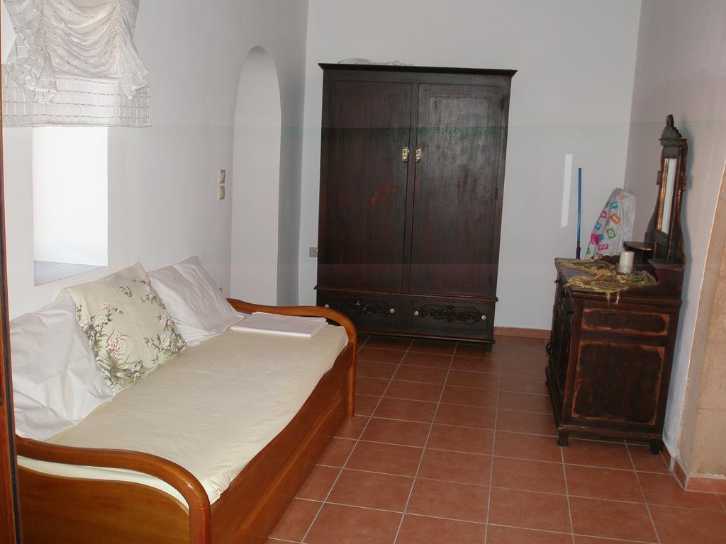 Holiday home Casa Theoni *