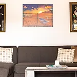 Casa Theoni